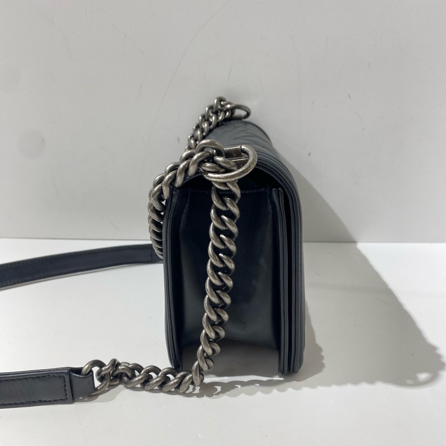 Chanel - Le Boy - Leather - Black - (medium)