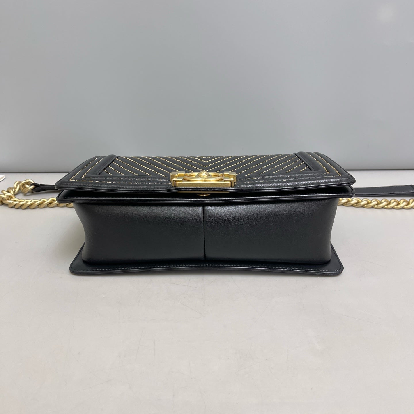 Chanel - Le Boy - Leather - Black - (Medium)