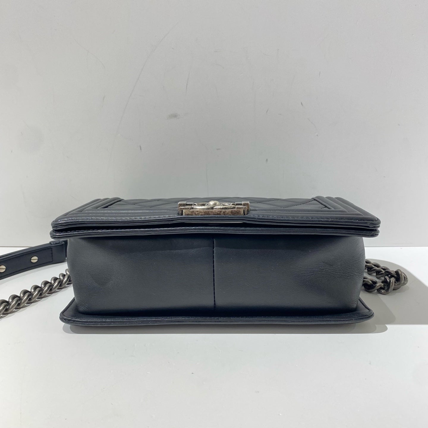 Chanel - Le Boy - Leather - Black - (medium)