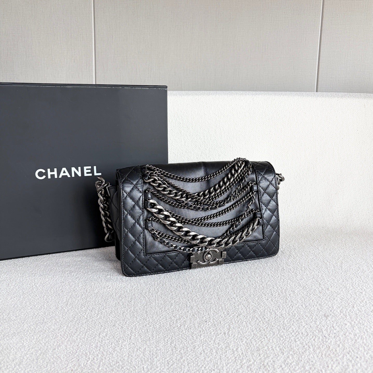 Chanel - Le Boy - Leather - Black - (medium)