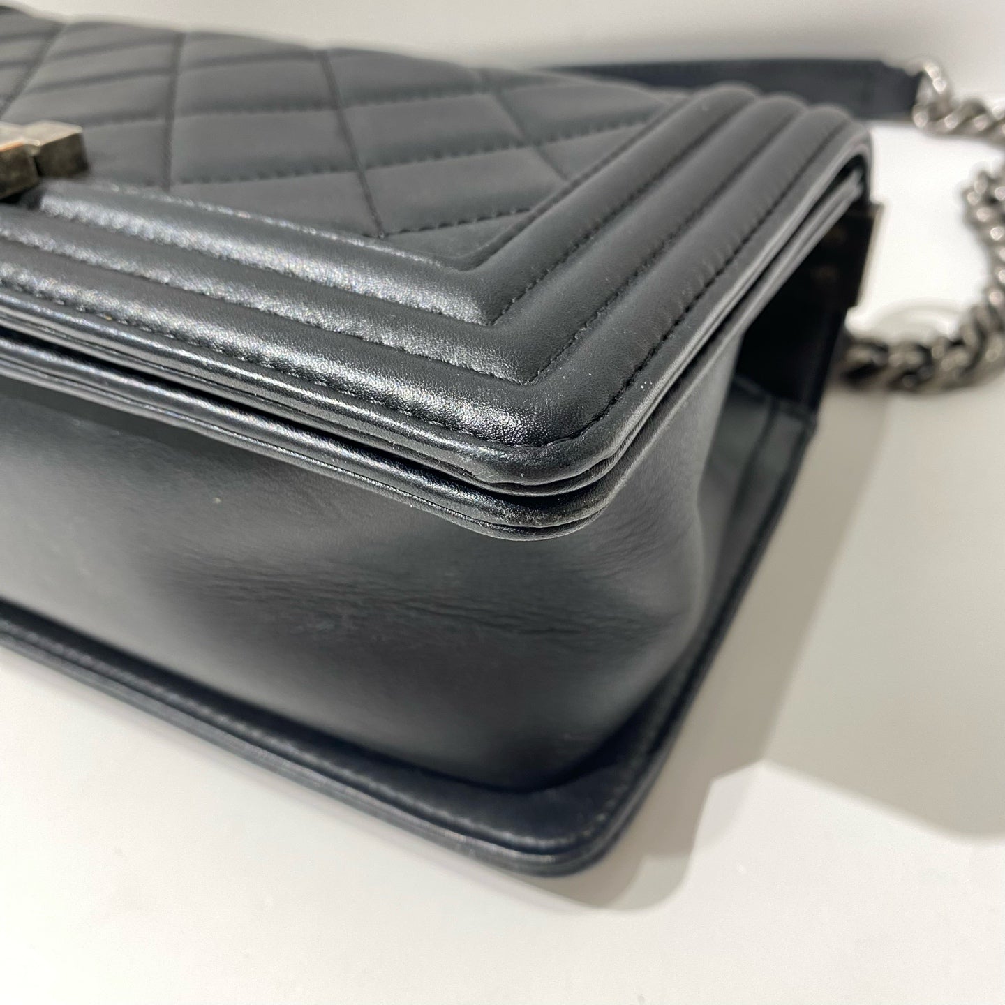 Chanel - Le Boy - Leather - Black - (medium)