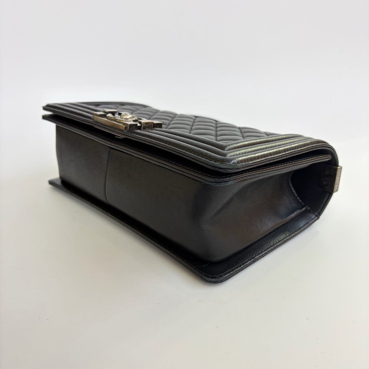 Chanel - Le Boy - Leather - Black - (medium)