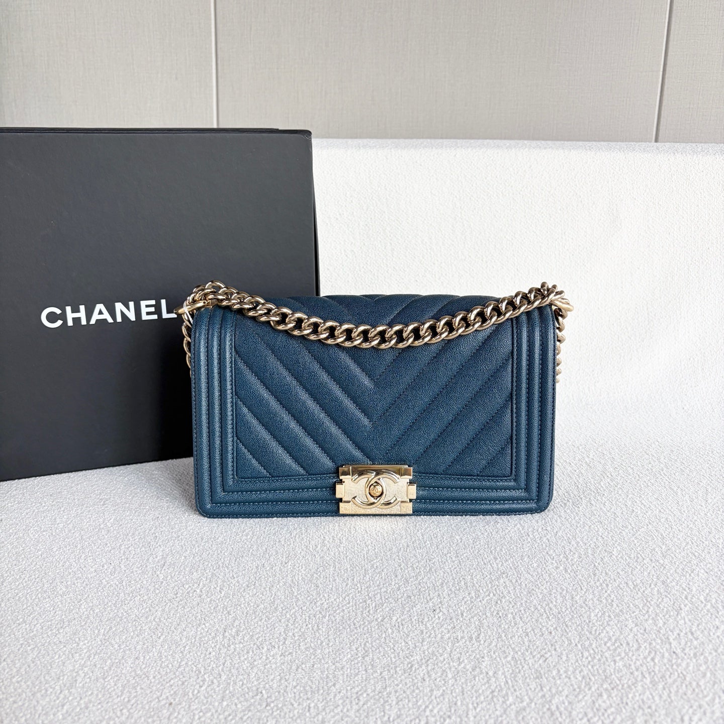 Chanel - Le Boy - Leather - Blue - (medium)