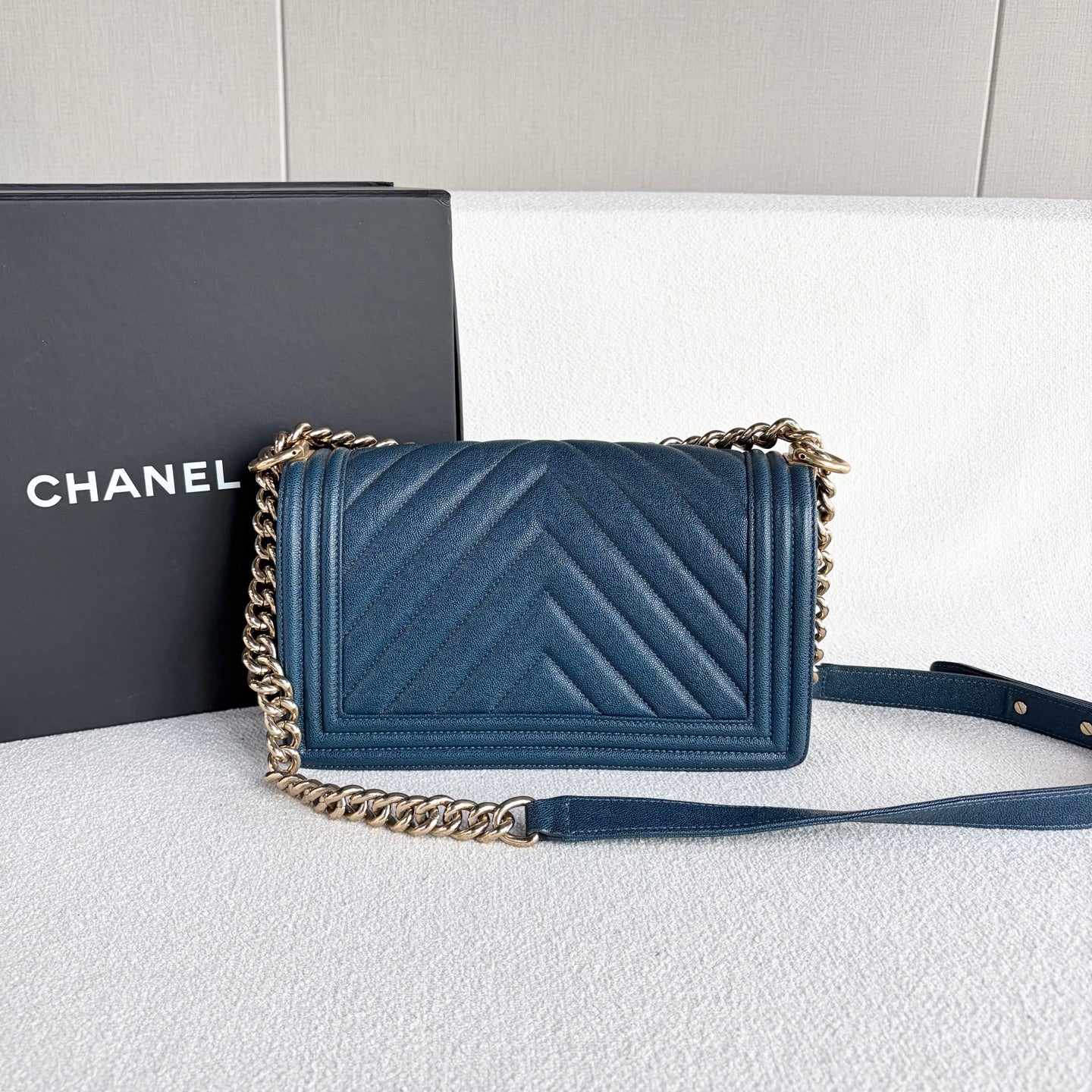 Chanel - Le Boy - Leather - Blue - (medium)