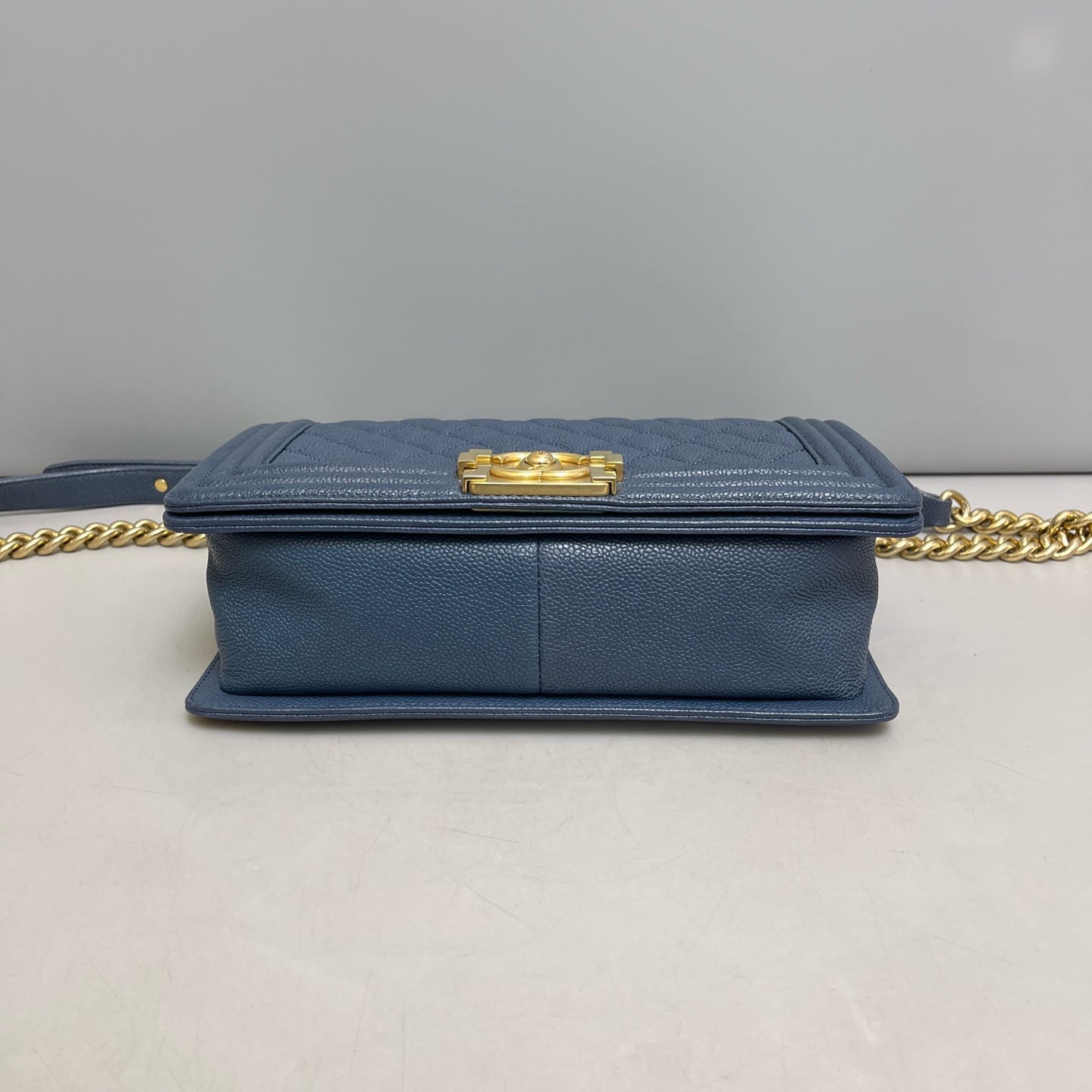 Chanel - Le Boy - Leather - Blue - (medium)