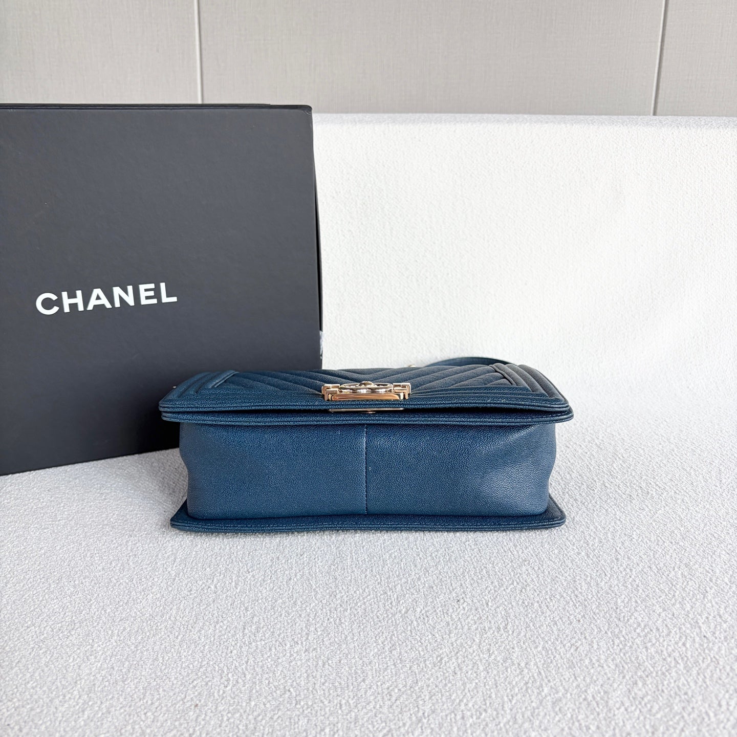 Chanel - Le Boy - Leather - Blue - (medium)