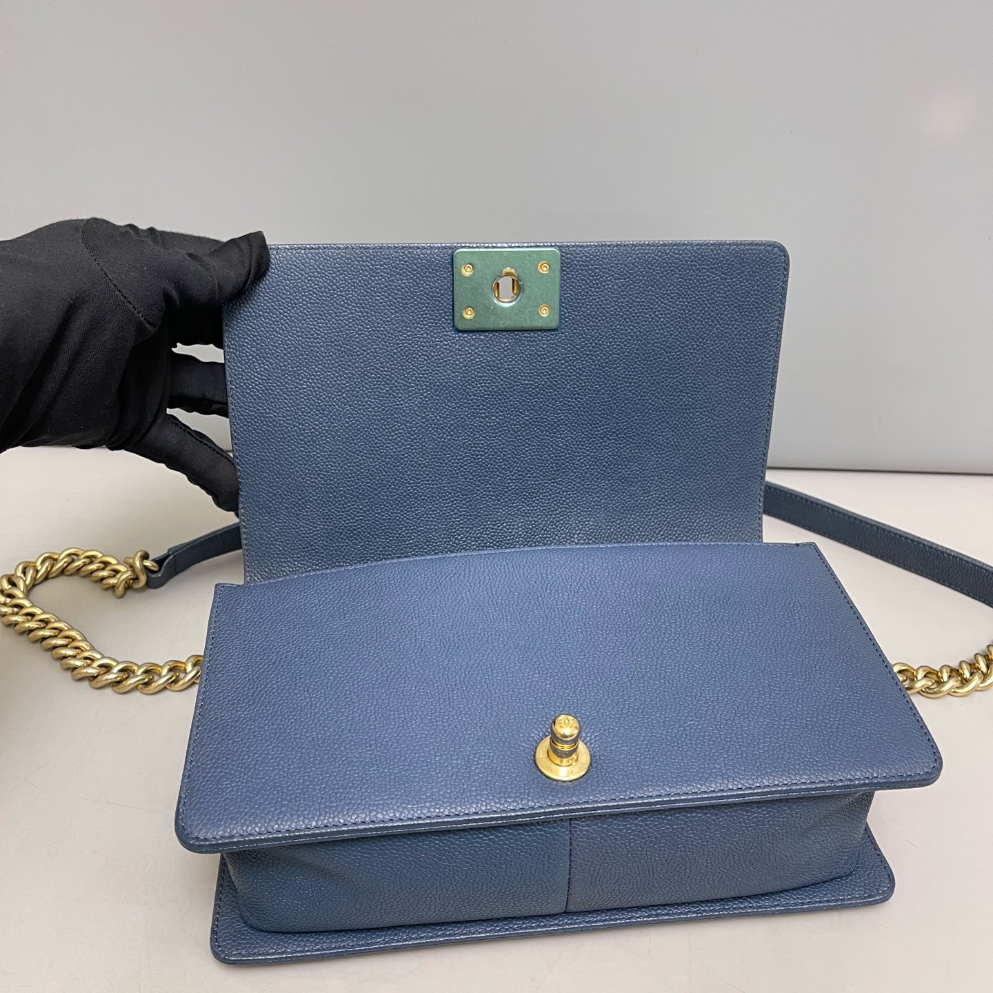 Chanel - Le Boy - Leather - Blue - (medium)