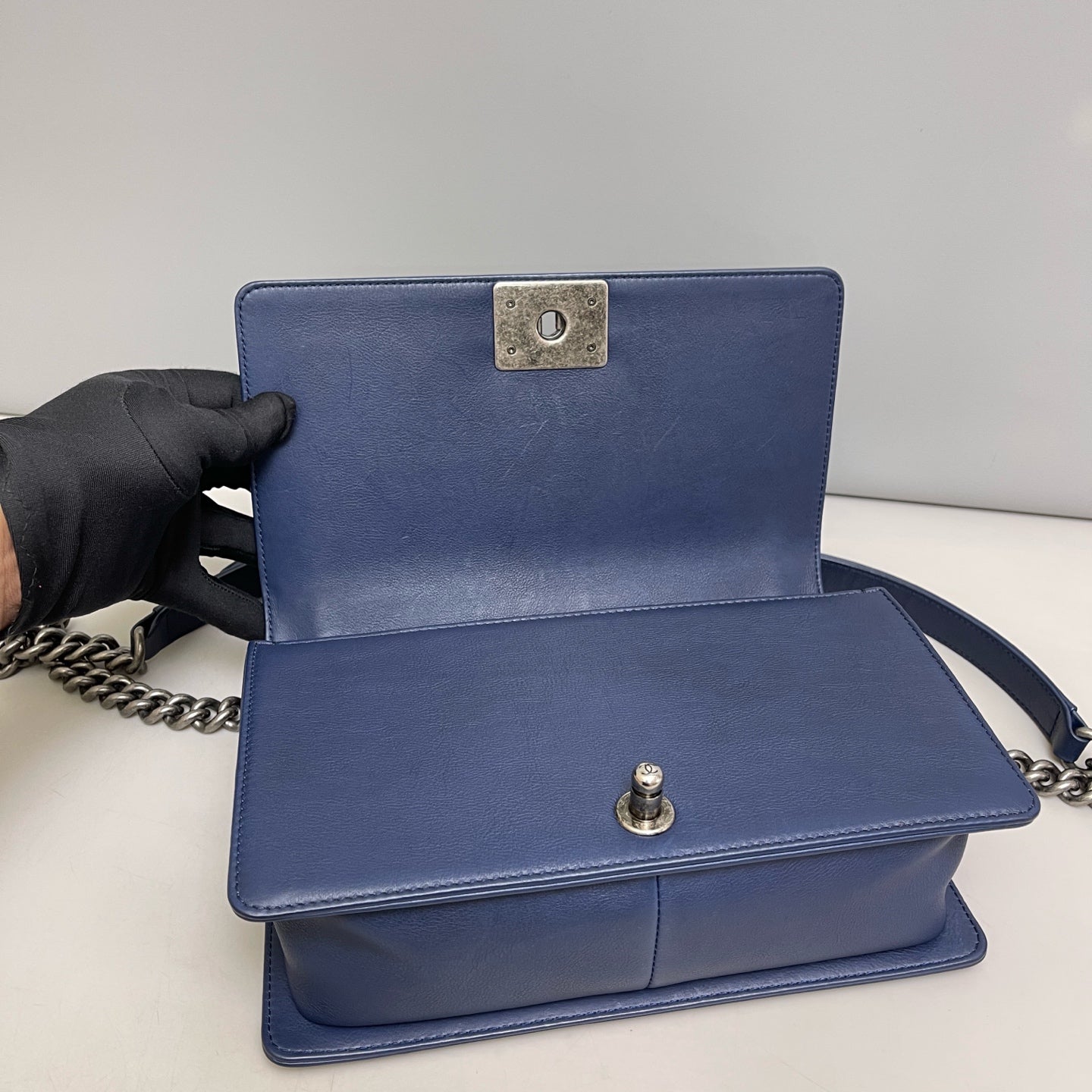 Chanel - Le Boy - Leather - Blue - (medium)