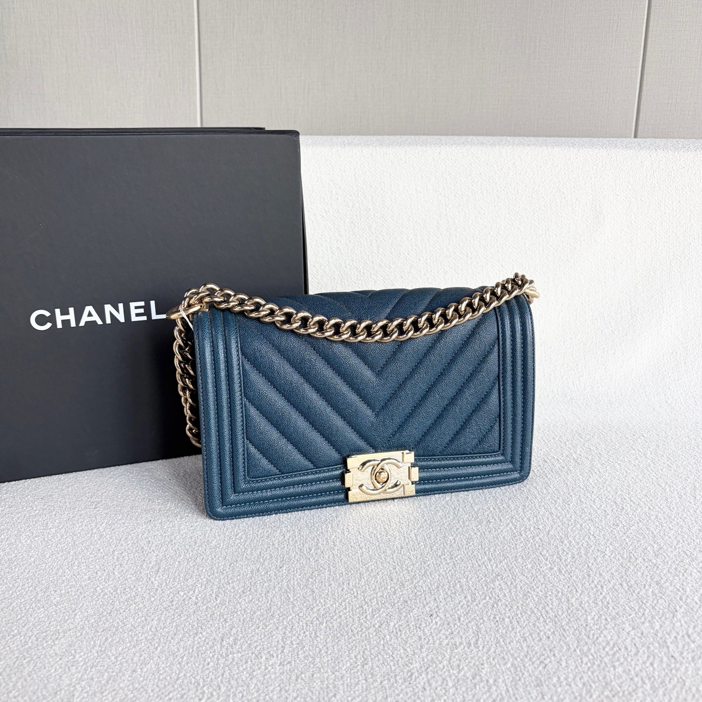 Chanel - Le Boy - Leather - Blue - (medium)
