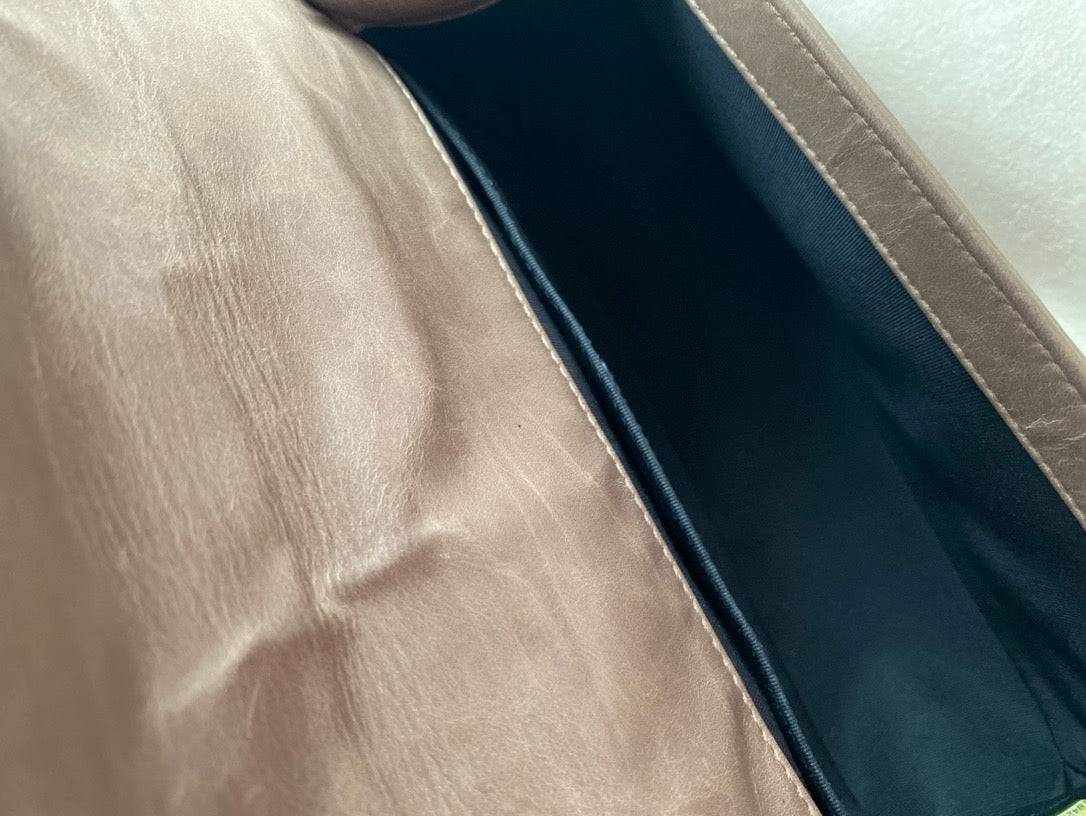 Chanel - Le Boy - Leather - Brown - (medium)