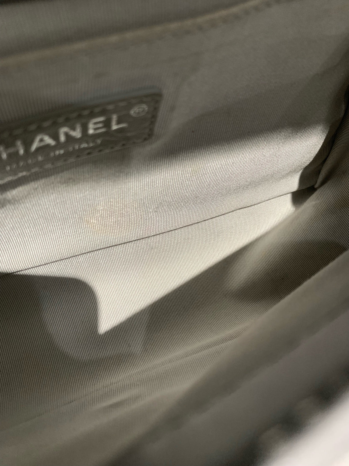 Chanel - Le Boy - Leather - Grey - (medium)