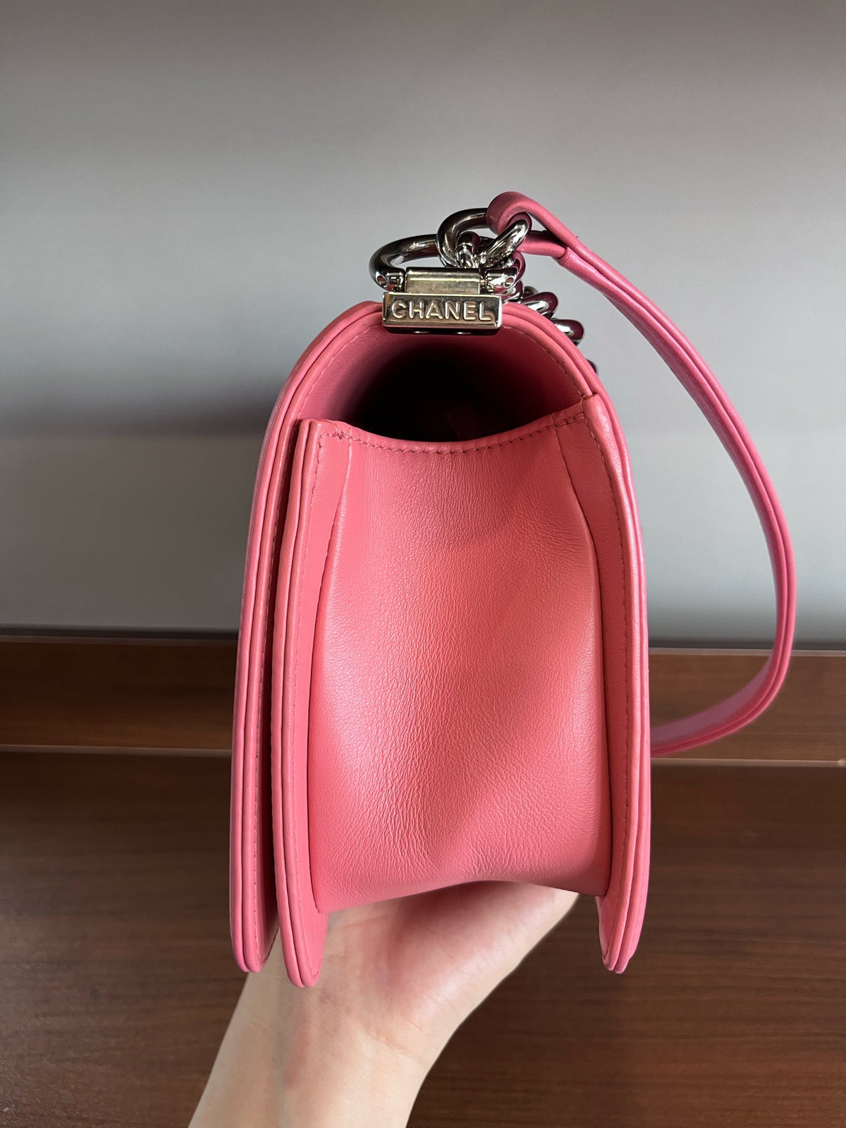 Chanel - Le Boy - Leather - Pink - (medium)