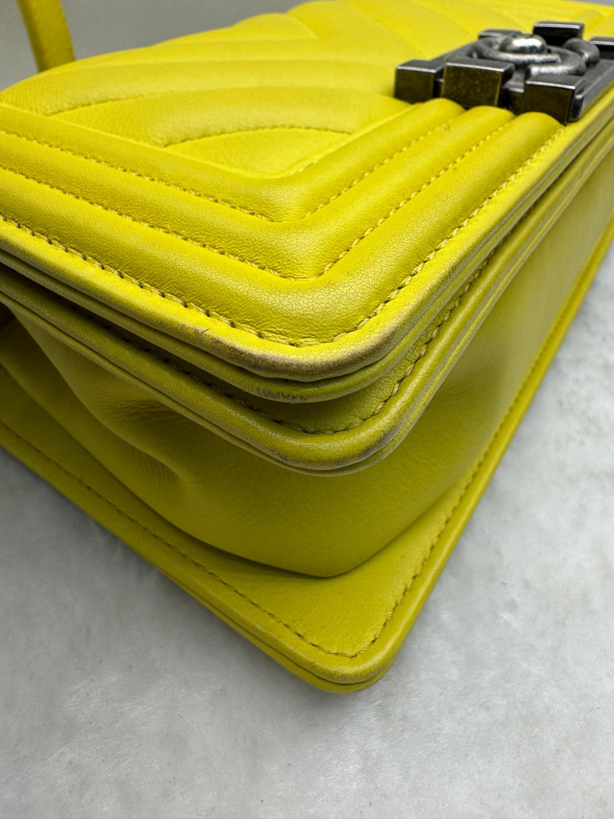 Chanel - Le Boy - Leather - Yellow - (small)