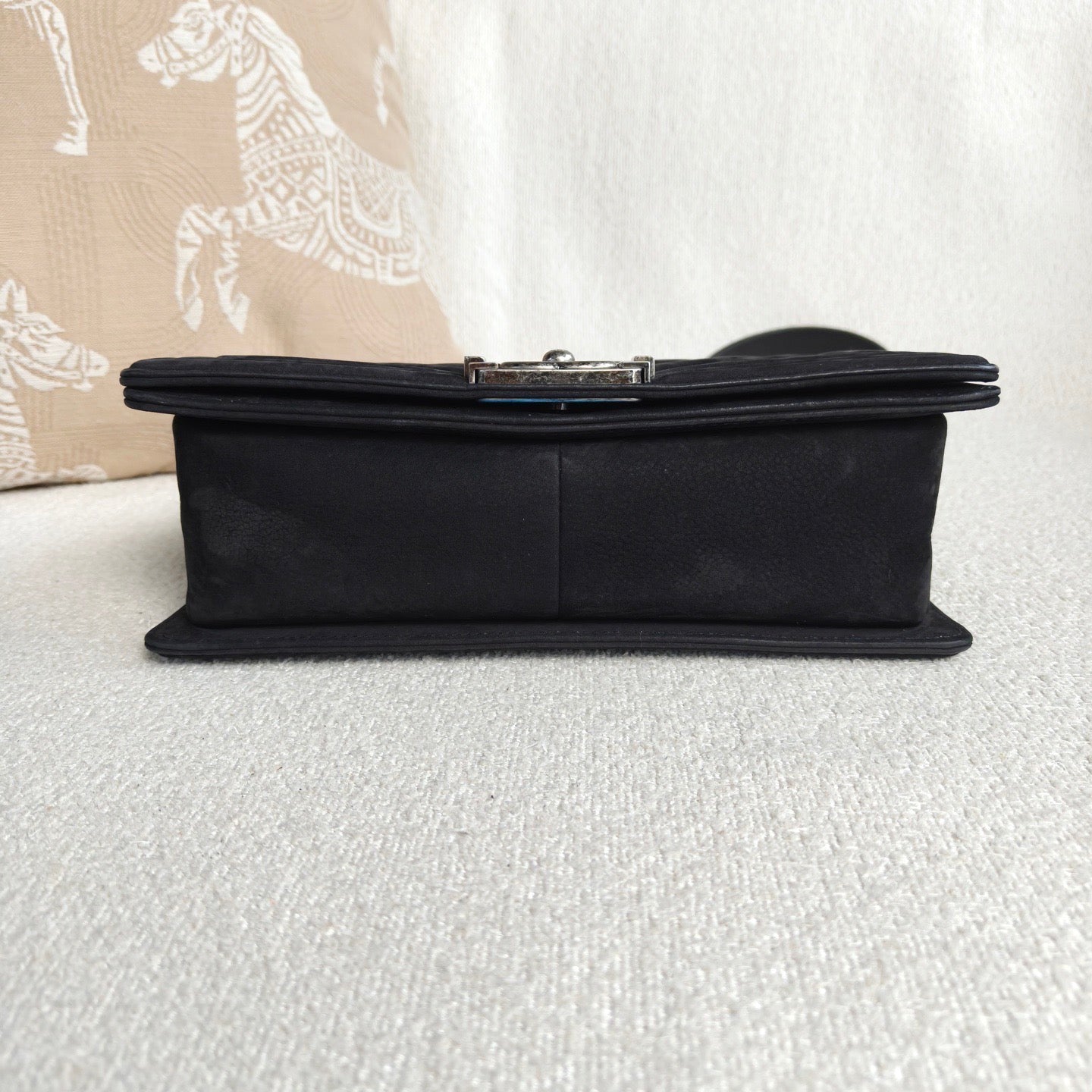 Chanel - Le Boy Medium - Calfskin leather - Black with Aged Silver-Tone Hardware - (Medium)