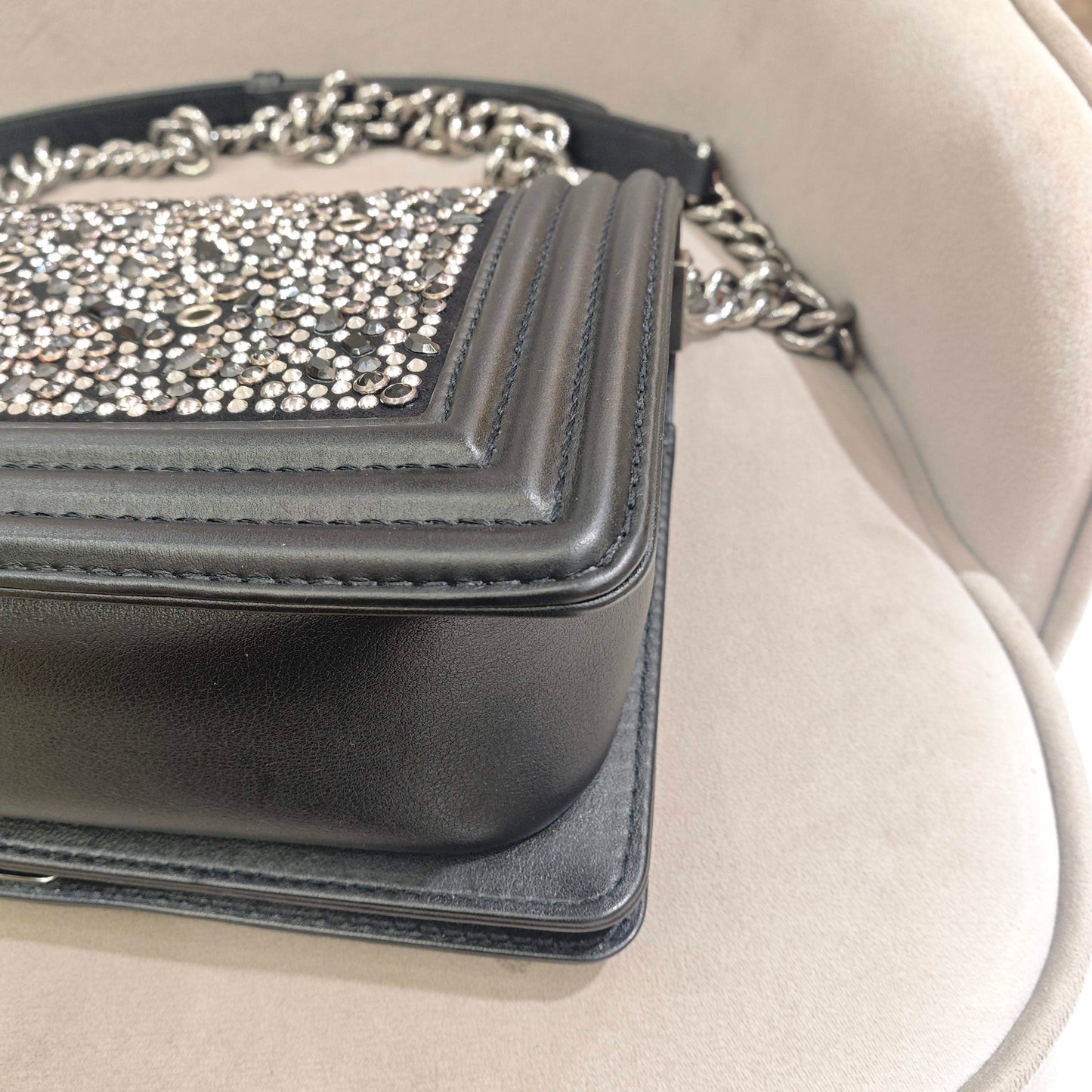 Chanel - Le Boy (Medium) - Goatskin leather with crystal embellishments - Black - (Medium)