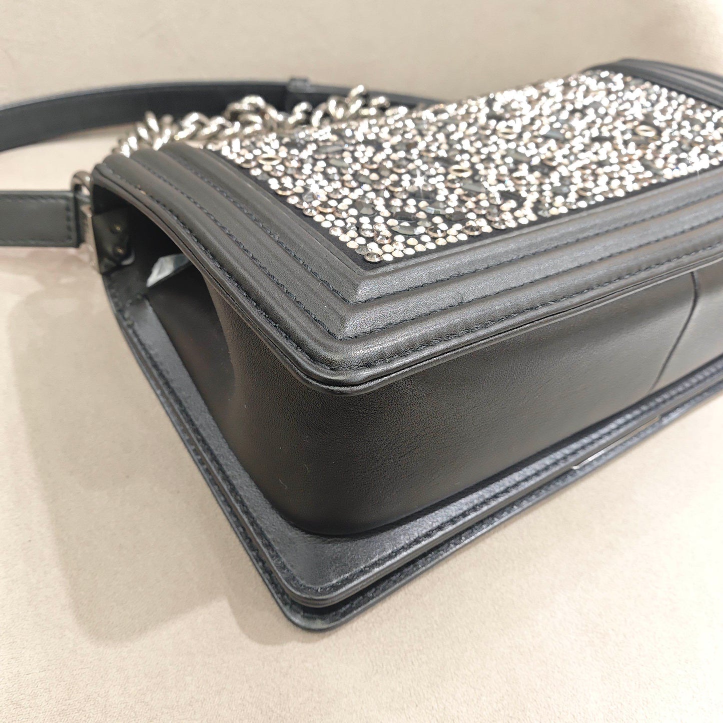 Chanel - Le Boy (Medium) - Goatskin leather with crystal embellishments - Black - (Medium)