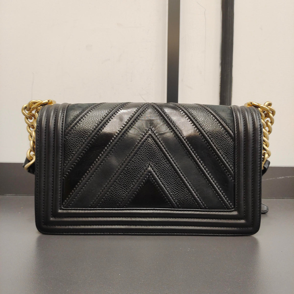 Chanel - Le Boy Medium - Leather - Black - (medium)