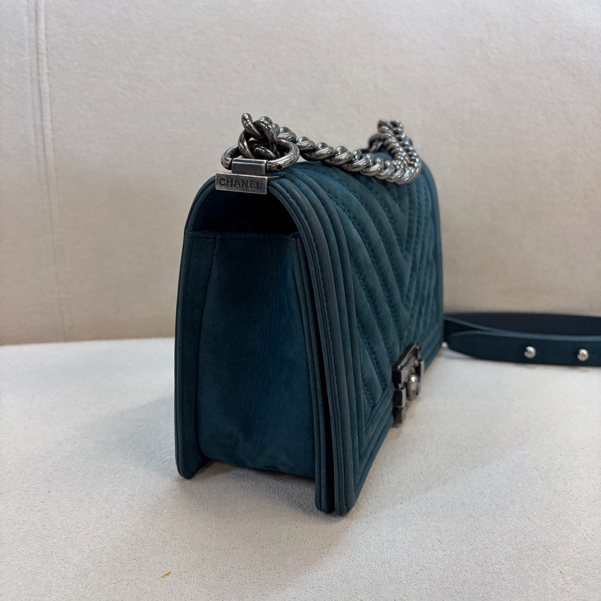 Chanel - Le Boy Medium - Velvet - Blue - (medium)