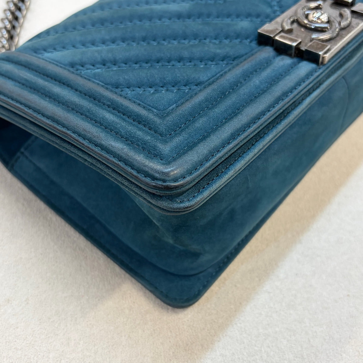 Chanel - Le Boy Medium - Velvet - Blue - (medium)