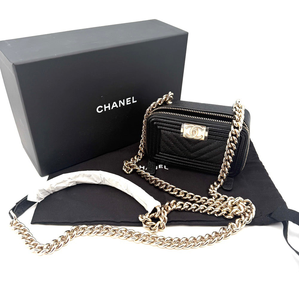 Chanel - Le Boy Mini - Leather - Black - (mini)