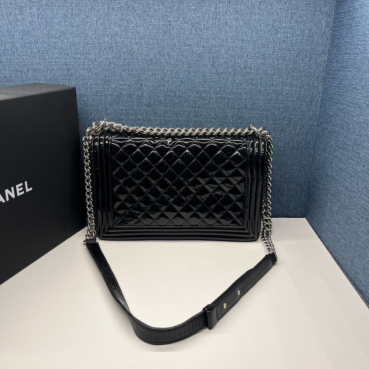 Chanel - Le Boy - Patent leather - Black