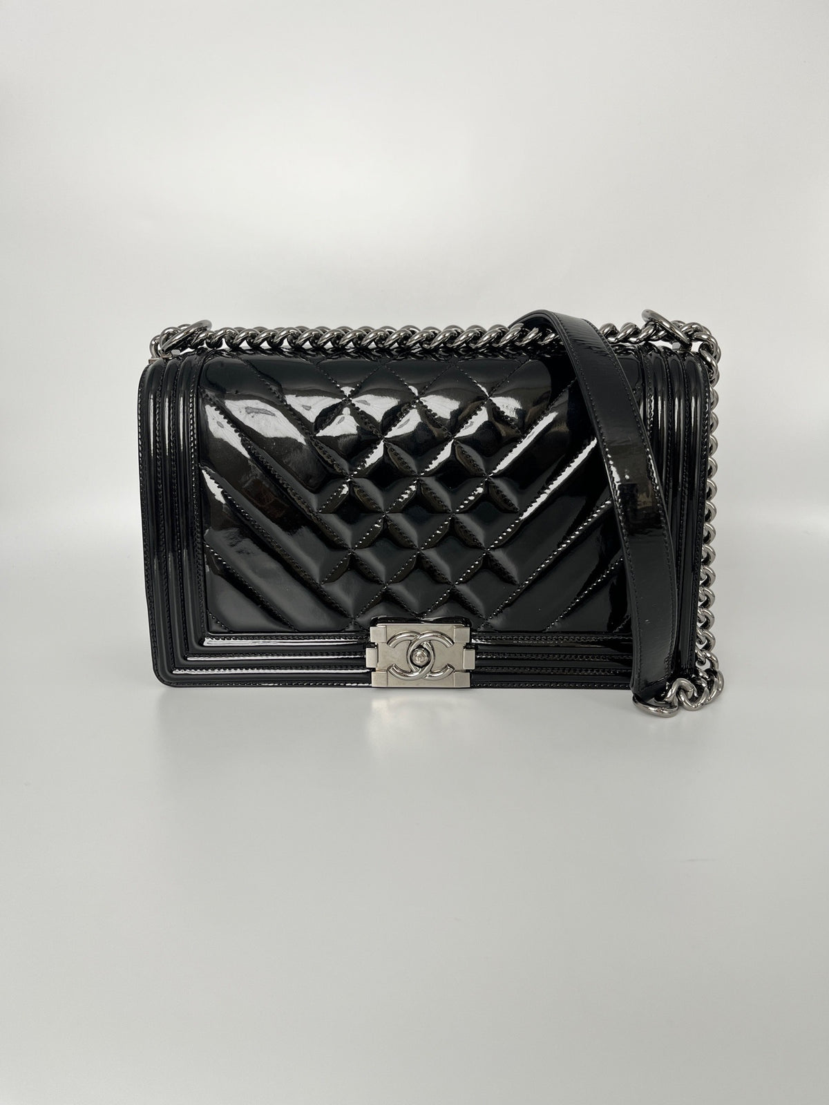 Chanel - Le Boy - Patent leather - Black - (large)