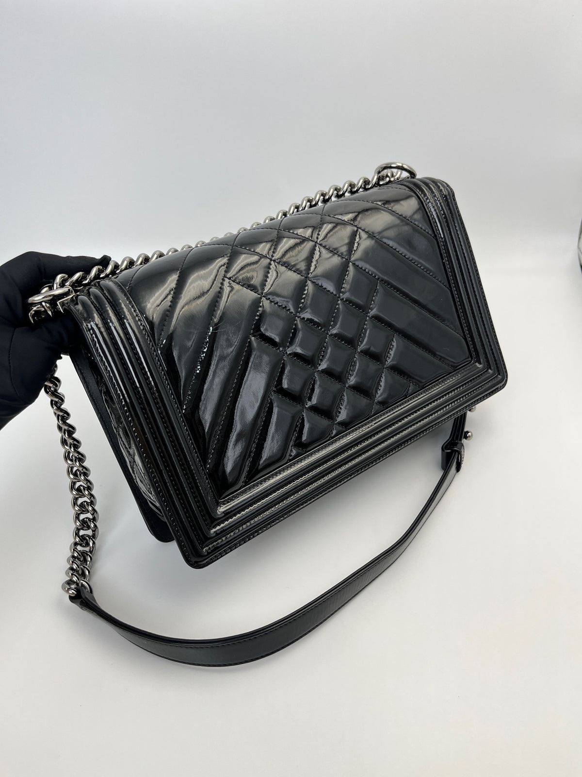 Chanel - Le Boy - Patent leather - Black - (large)