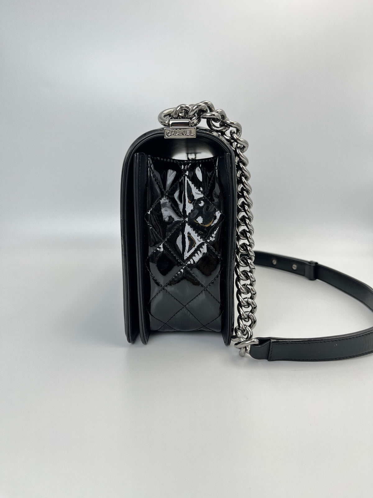 Chanel - Le Boy - Patent leather - Black - (large)