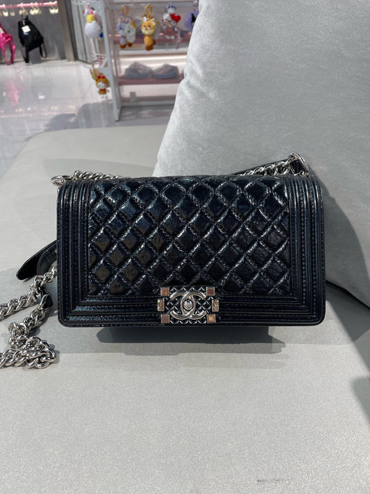 Chanel - Le Boy - Patent leather - Black - (medium)