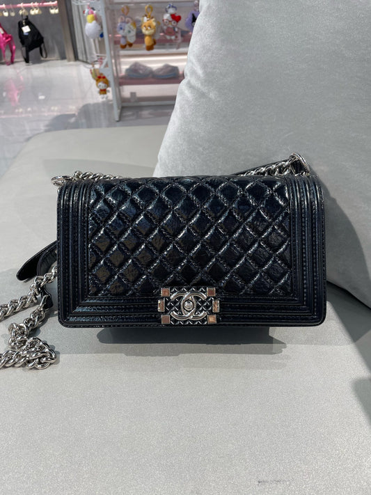Chanel - Le Boy - Patent leather - Black - (medium)