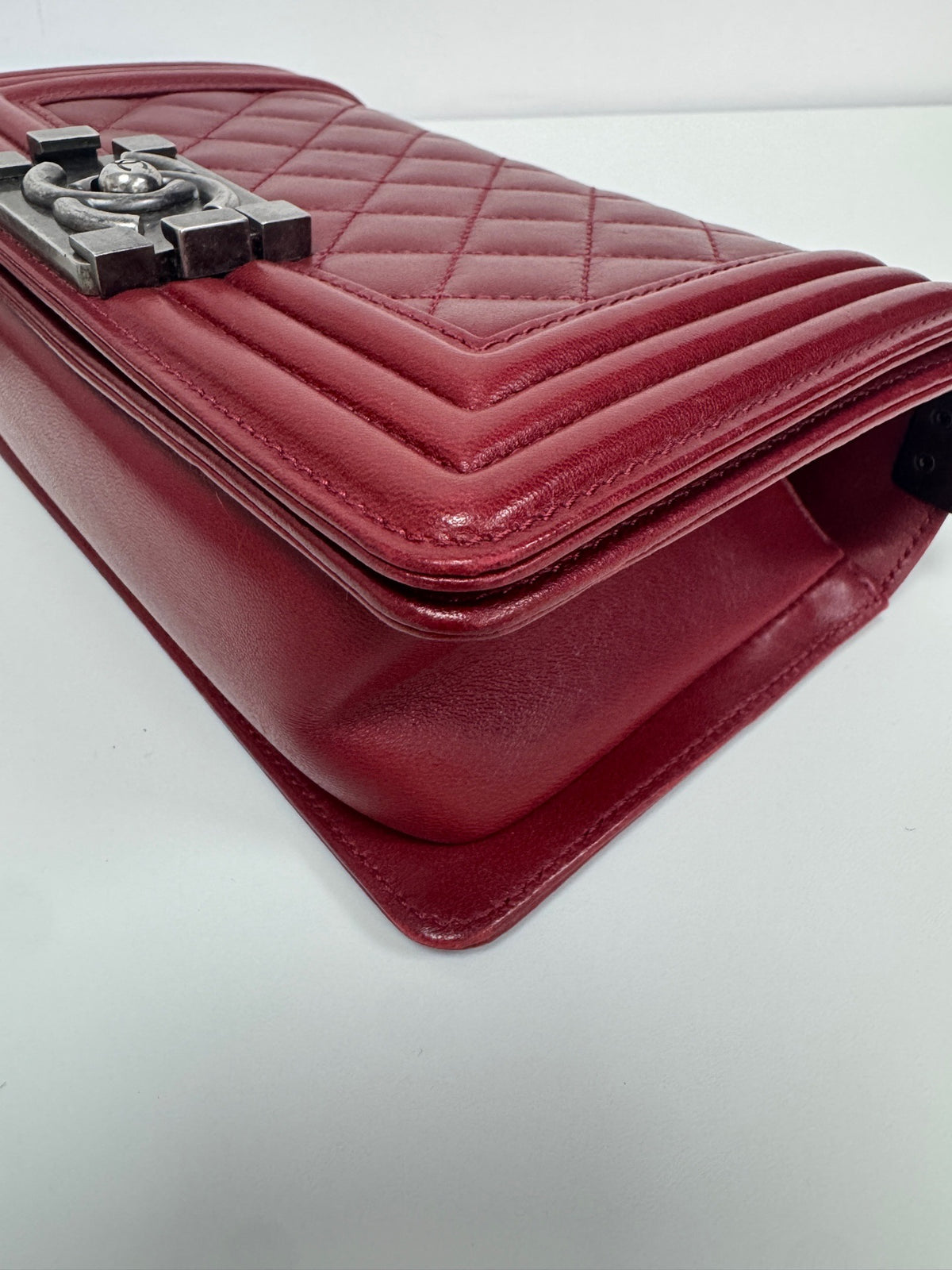 Chanel - Le Boy Small - Leather - Burgundy - (small)