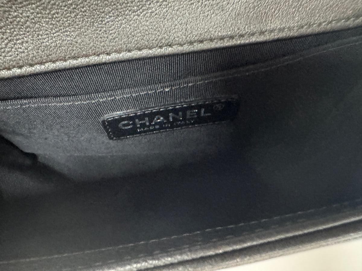 Chanel - Le Boy Small - Leather - Grey - (small)