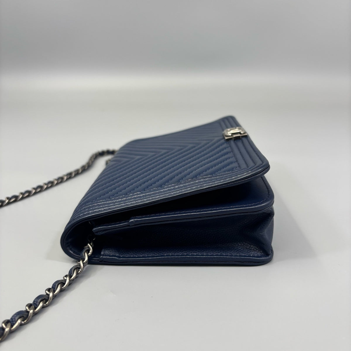 Chanel - Le Boy WOC - Leather - Navy - (small)