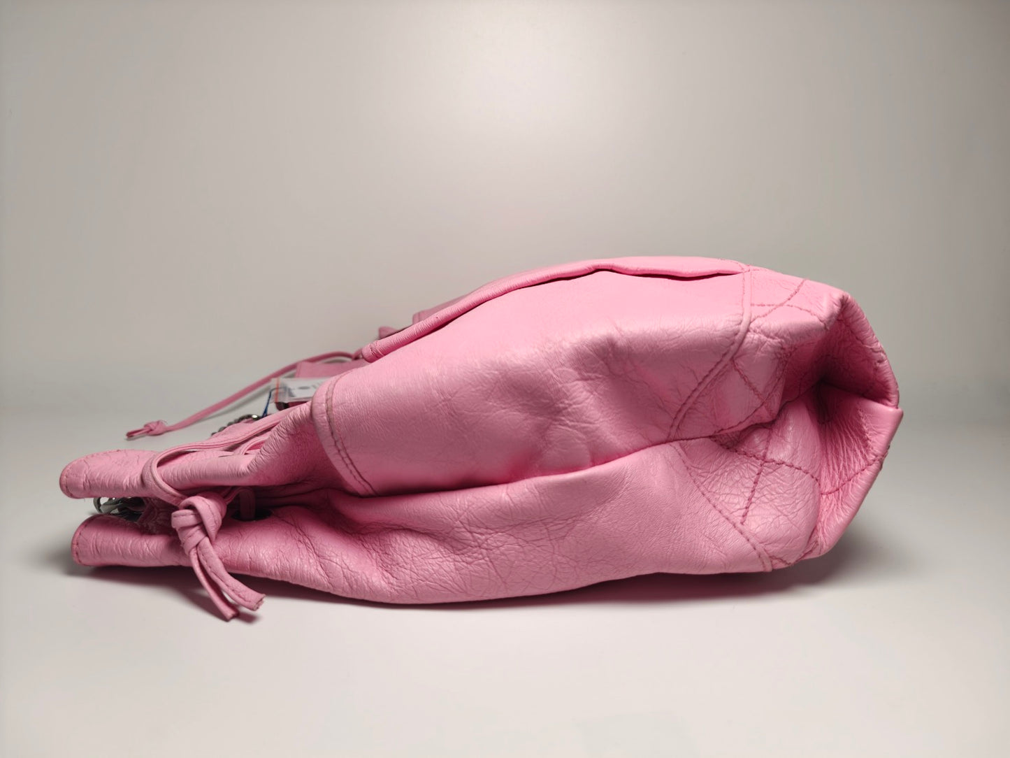 Chanel - Leaf Drawstring Bag - Calfskin - Pink - (medium)