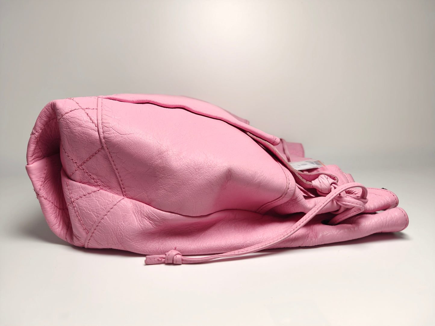 Chanel - Leaf Drawstring Bag - Calfskin - Pink - (medium)