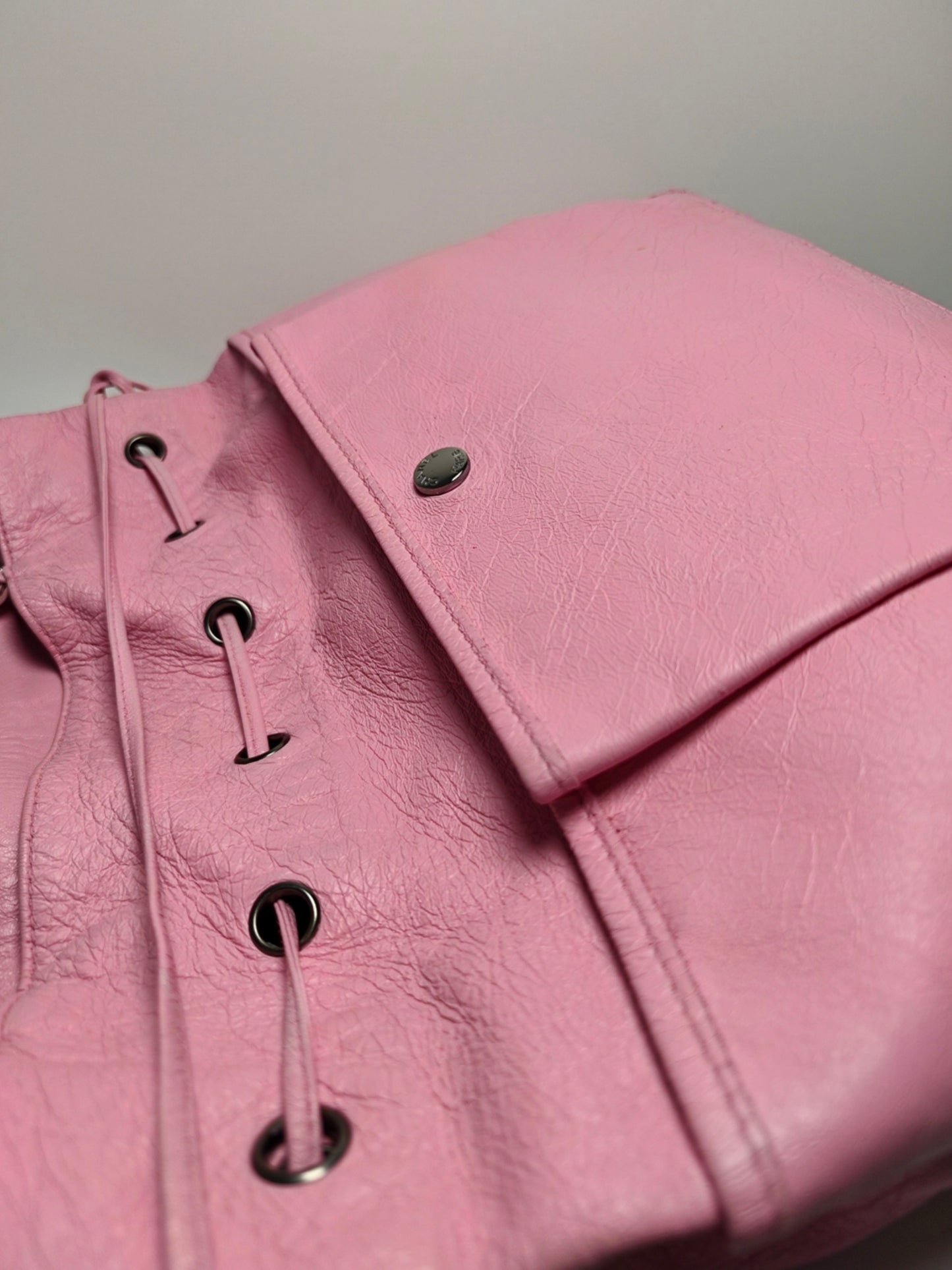Chanel - Leaf Drawstring Bag - Calfskin - Pink - (medium)