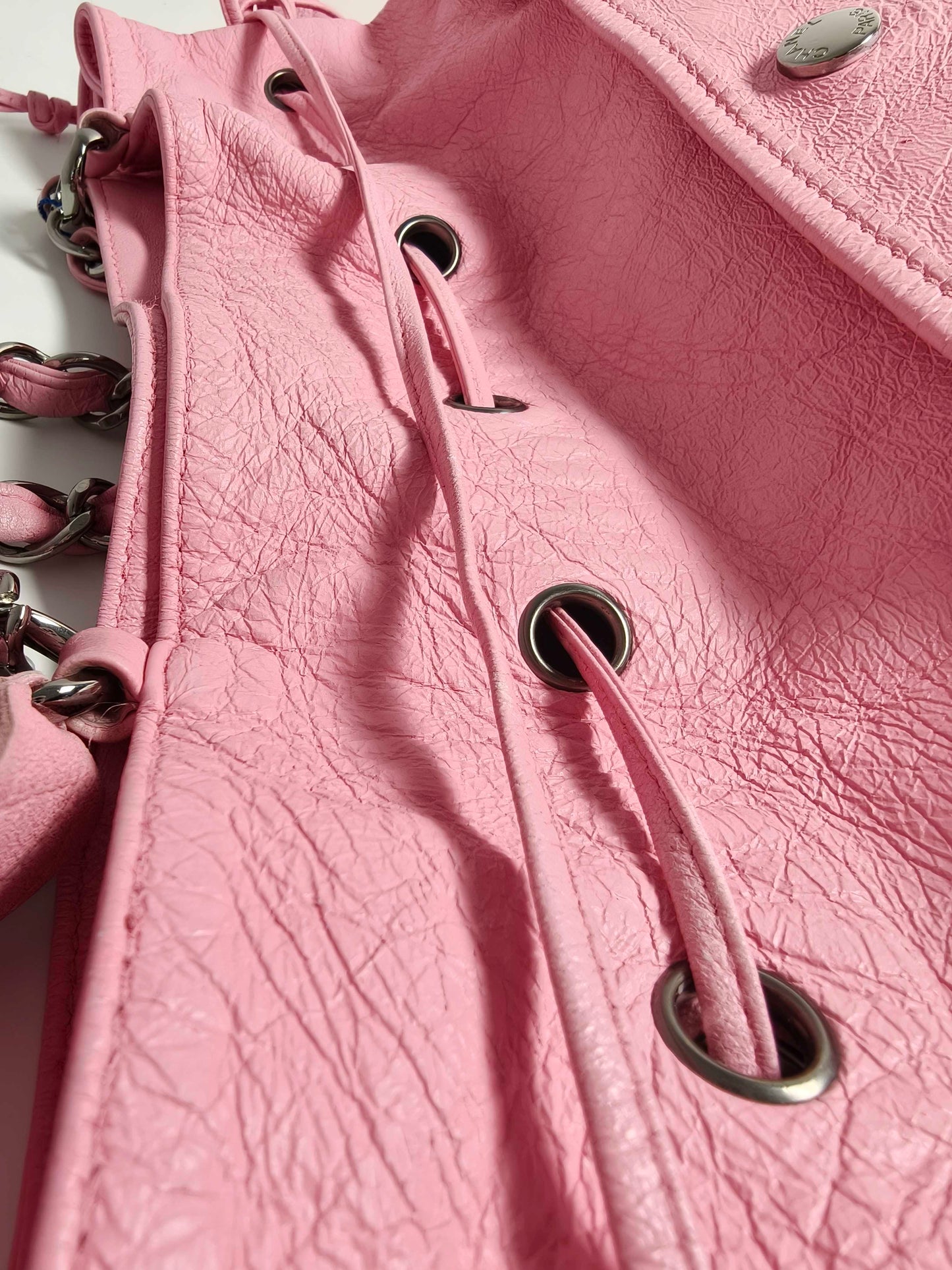 Chanel - Leaf Drawstring Bag - Calfskin - Pink - (medium)