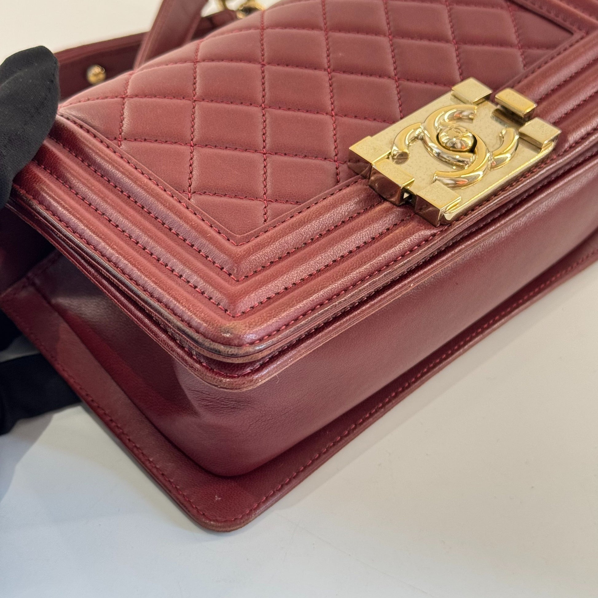 Chanel leboy Leather Burgundy - view 3