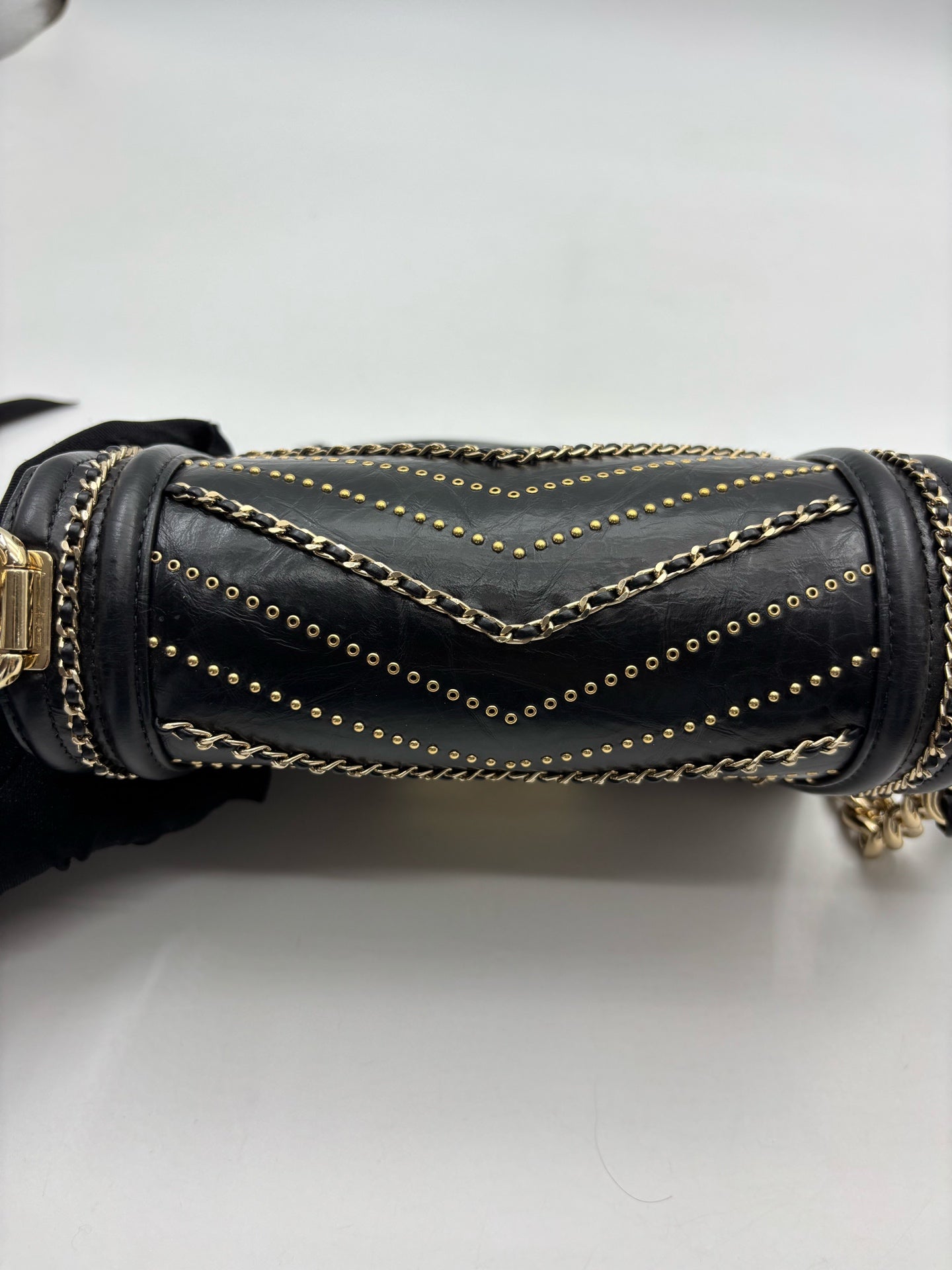 Chanel - LeBoy - Leather - Black - (medium)