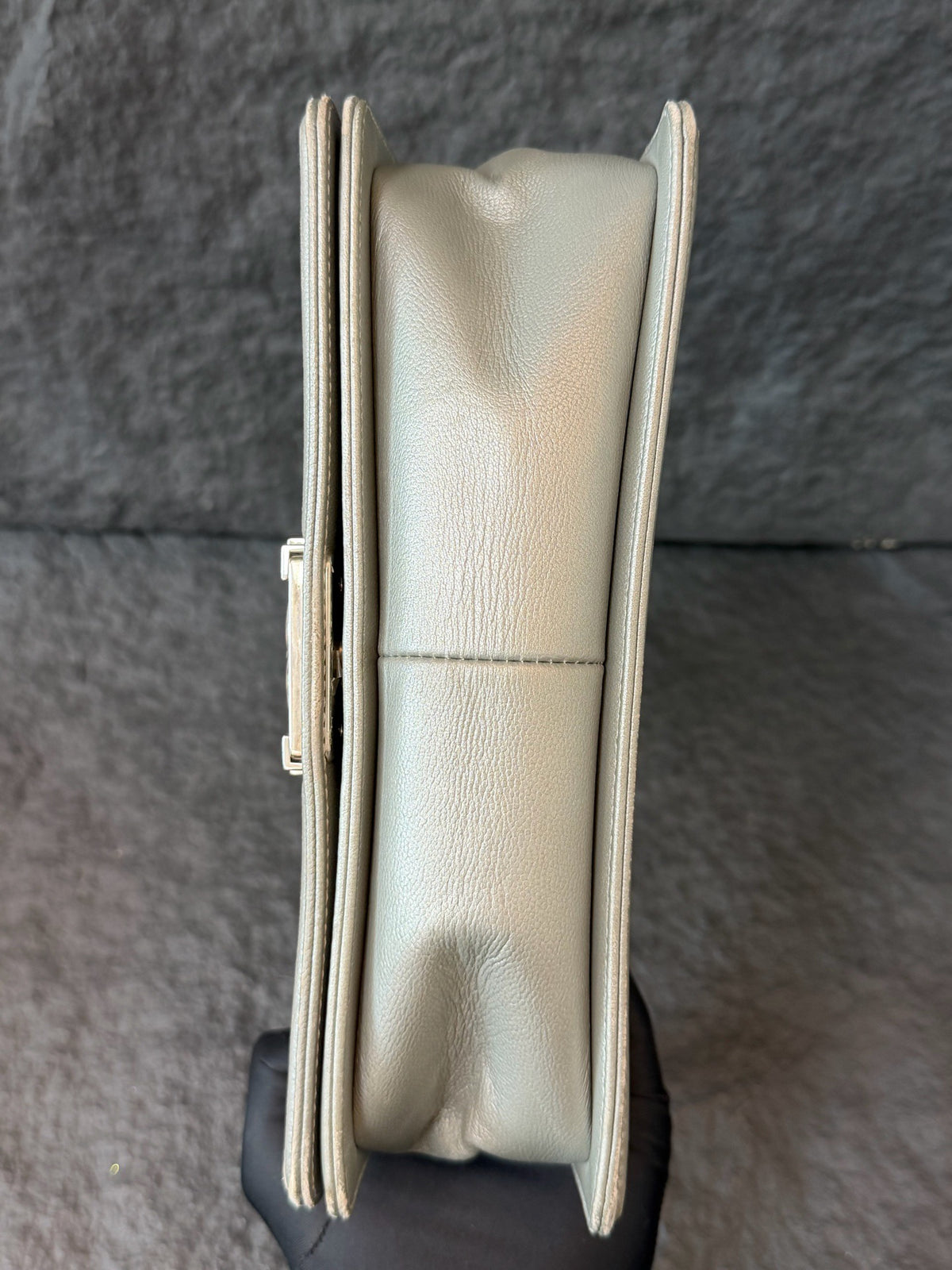 Chanel - Leboy - Leather - Silver - (medium)