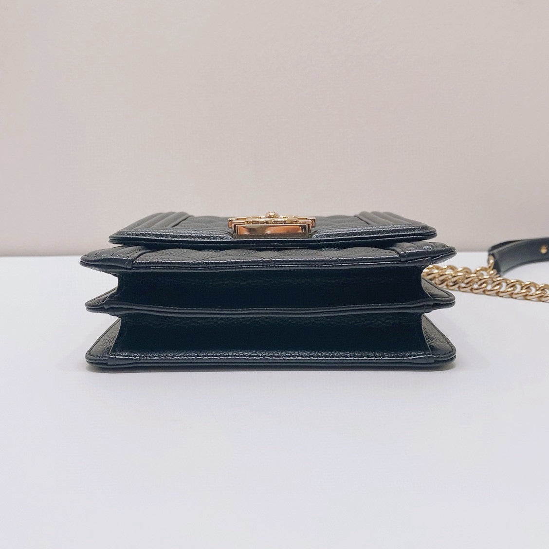 Chanel - Leboy Small Vertical - Caviar leather - Black with Gold-Tone Hardware - (small)