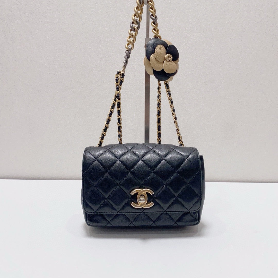 Chanel - Limited Edition Camellia Mini Rectangular Flap Bag - Lambskin leather - Black - (mini)