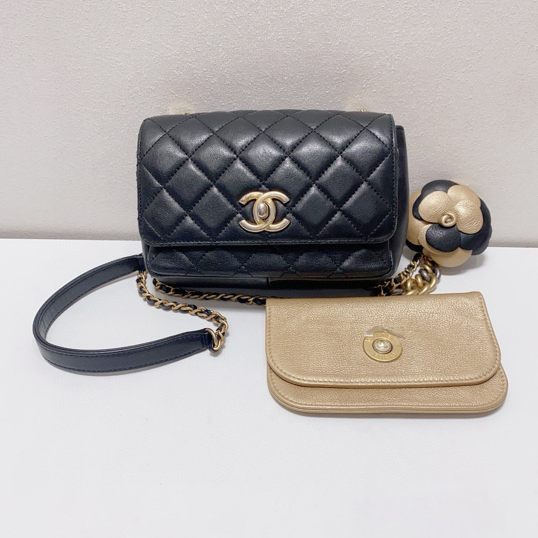 Chanel - Limited Edition Camellia Mini Rectangular Flap Bag - Lambskin leather - Black - (mini)