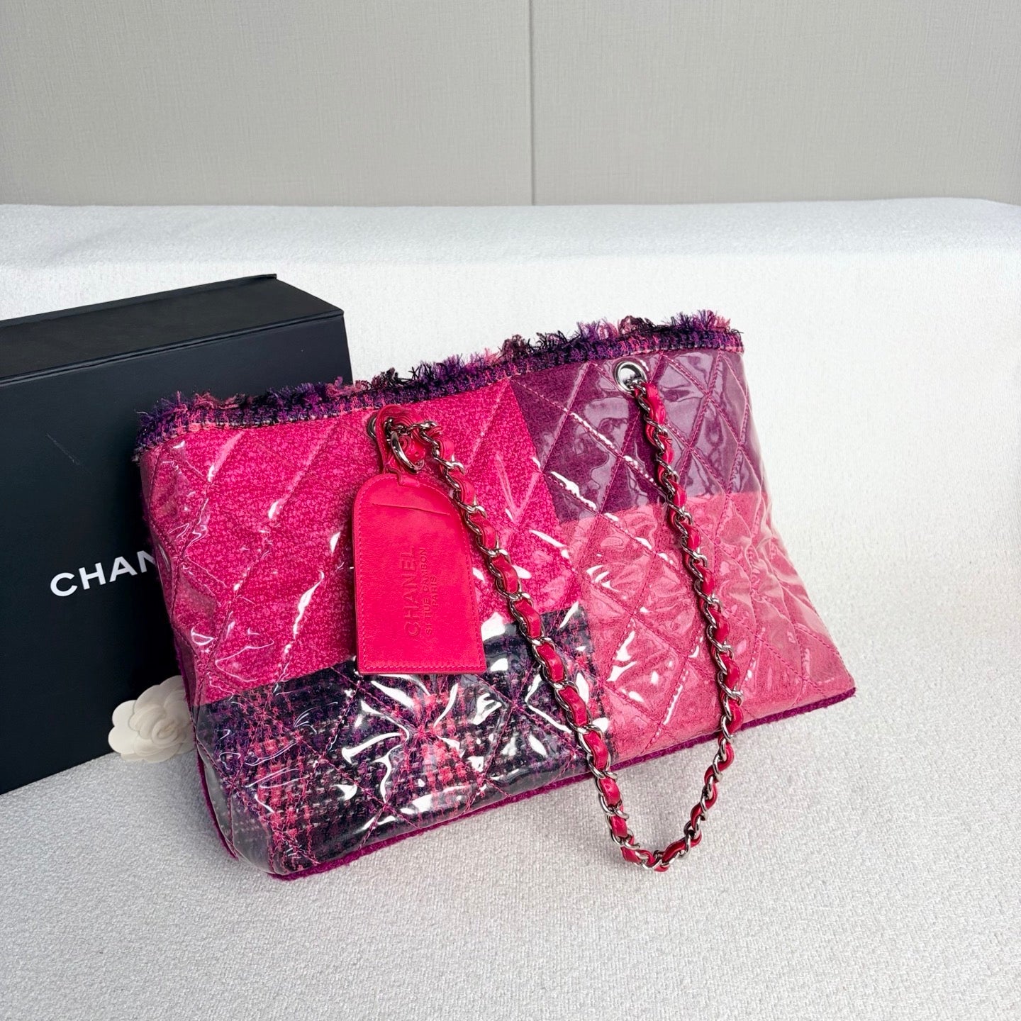Chanel - Limited Edition Patchwork Tote Bag - Tweed and PVC - Multicolour (Pink and Purple) - (Medium)