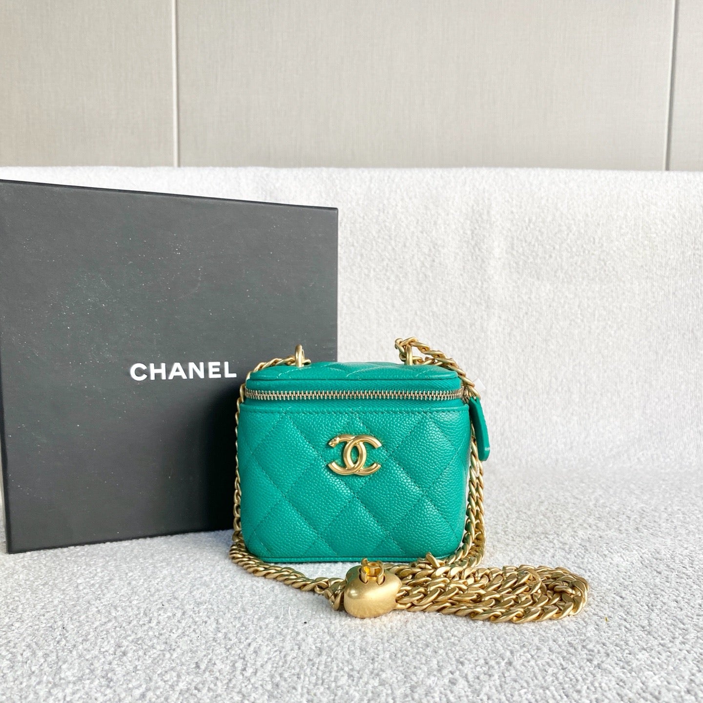 Chanel - Love Heart Mini Vanity Case - Grained leather - Green - (mini)