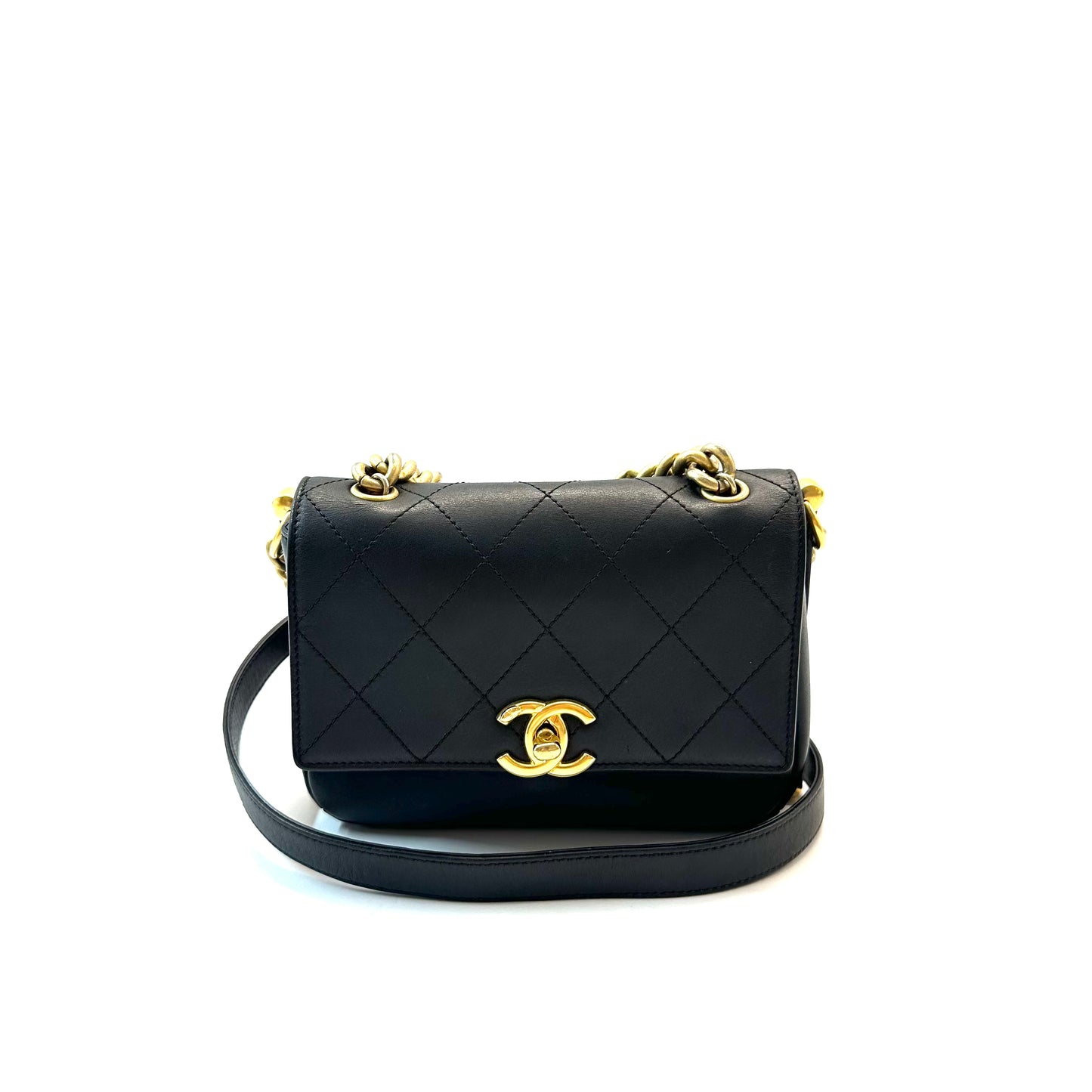 Chanel - Messenger - Leather - Black