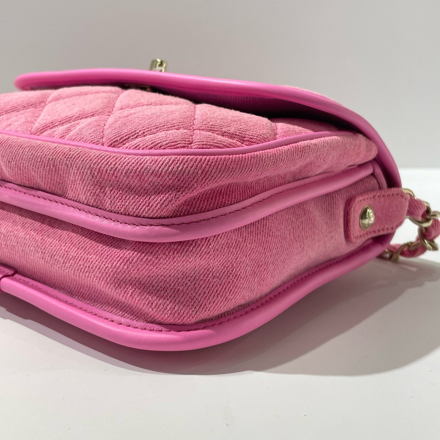 Chanel - Messenger bag - Denim - Pink - (Small)