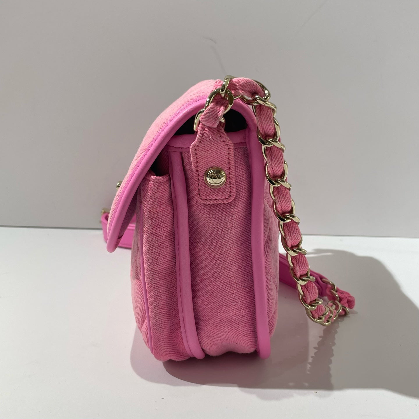 Chanel - Messenger bag - Denim - Pink - (Small)