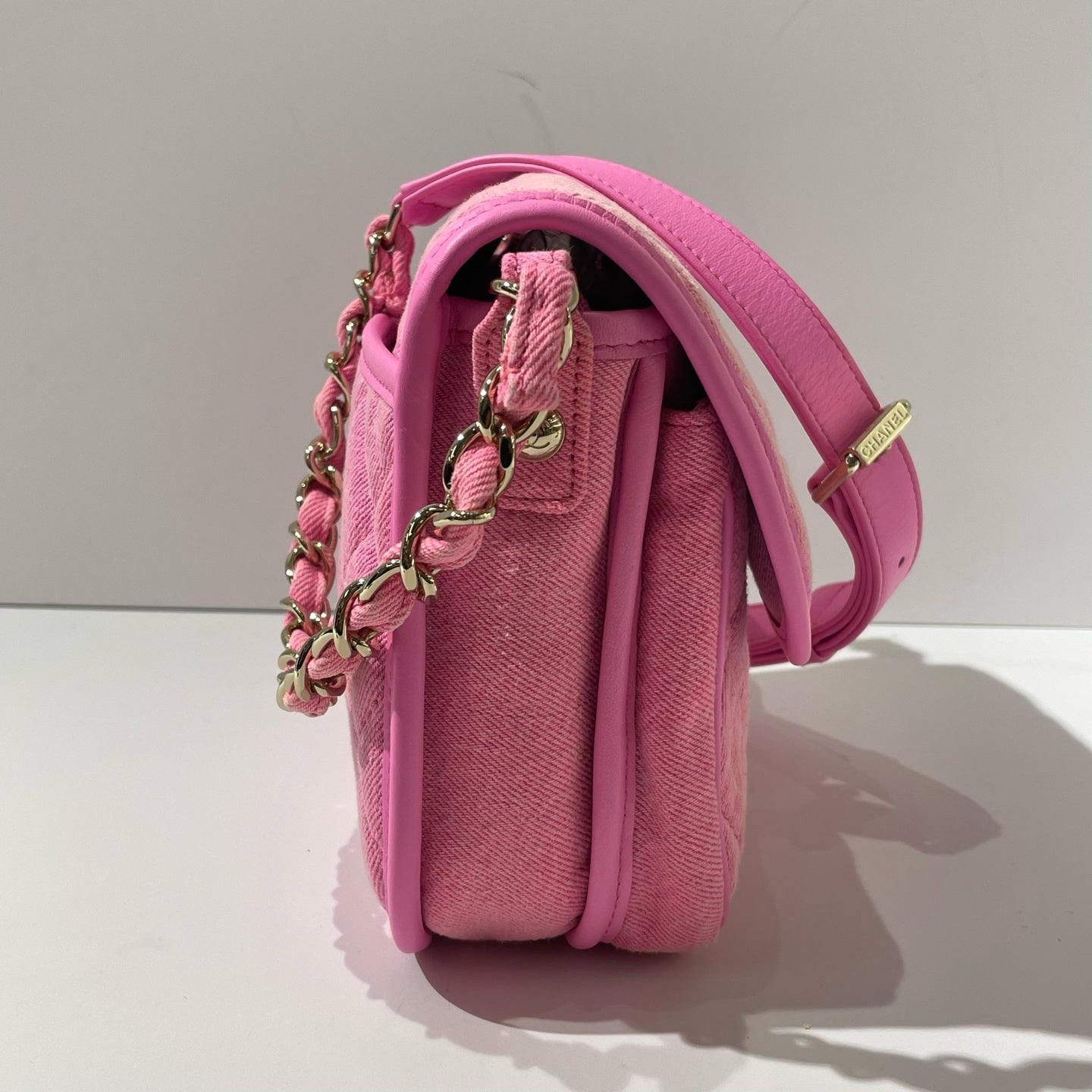 Chanel - Messenger bag - Denim - Pink - (Small)