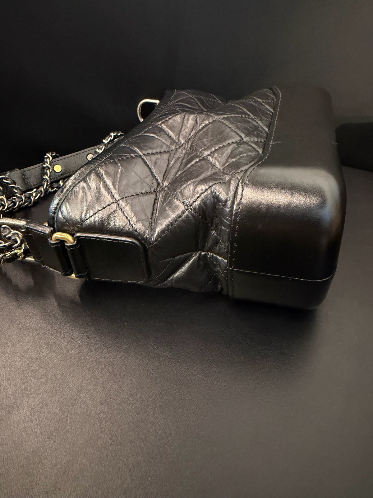 Chanel - Metropolitan Small - Leather - Black - (small)